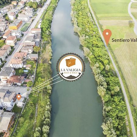 Bed and Breakfast La Valigia Bed & Bike Mantello Exterior foto