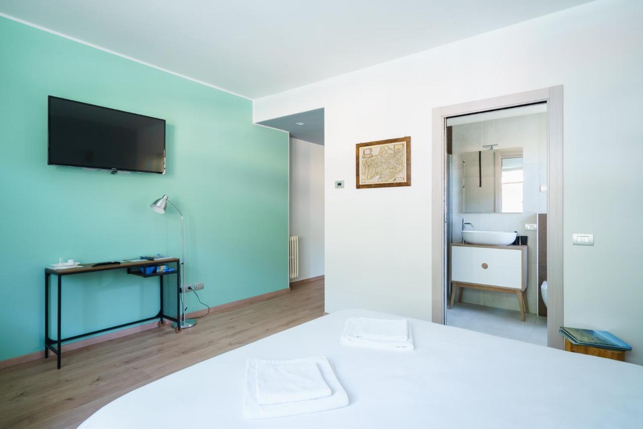 Bed and Breakfast La Valigia Bed & Bike Mantello Exterior foto